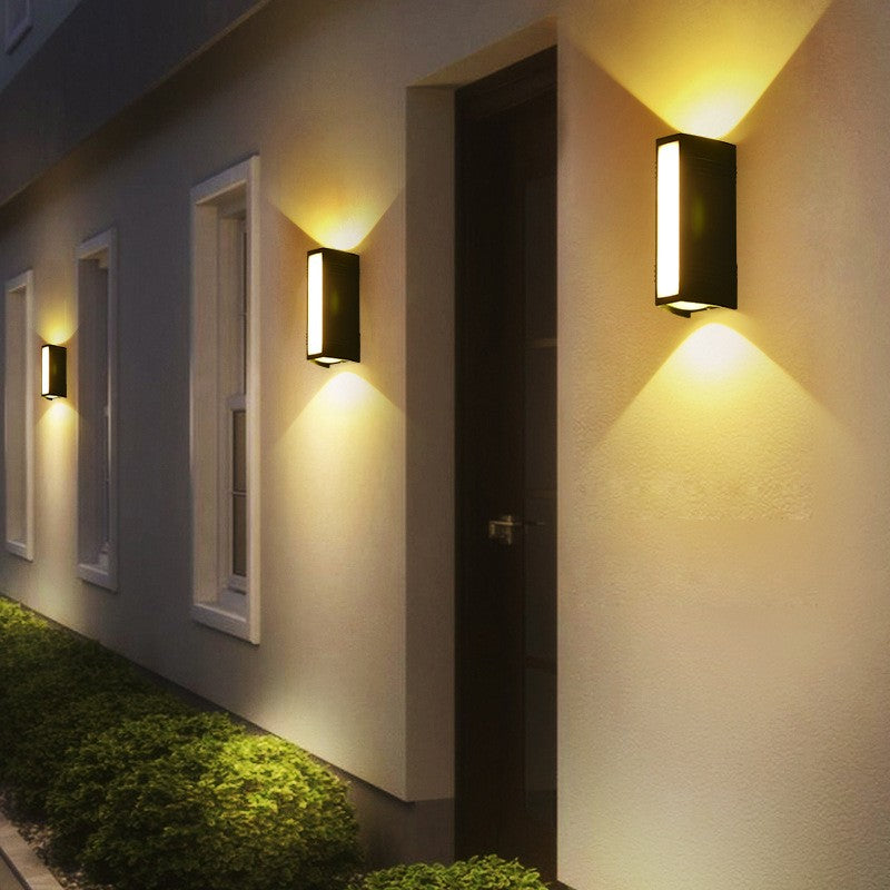 Waterproof LED Outdoor Wall Lamp